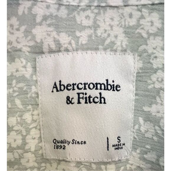 Abercrombie And Fitch Green and White Floral Button Up Collared Shirt - Picture 3 of 5
